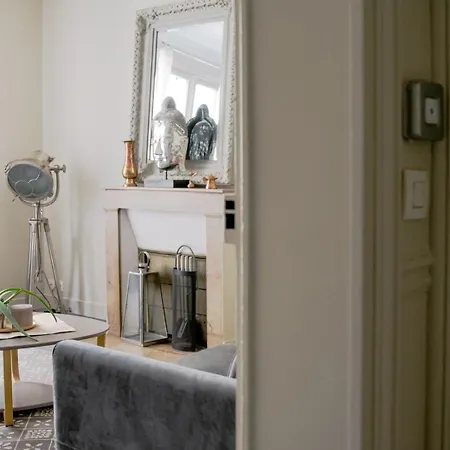 Bnbnook - Eiffel Tower - Cosy 1br For 4 Apartmán *